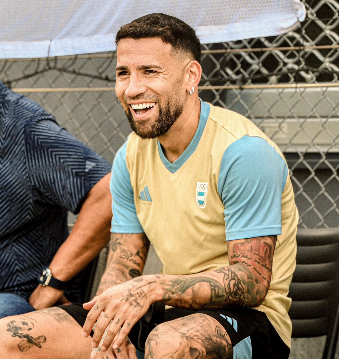 包含美洲杯赛后采访曝光,内幕引发热议的词条 包含美洲杯赛后采访曝光,内幕引发热议的词条