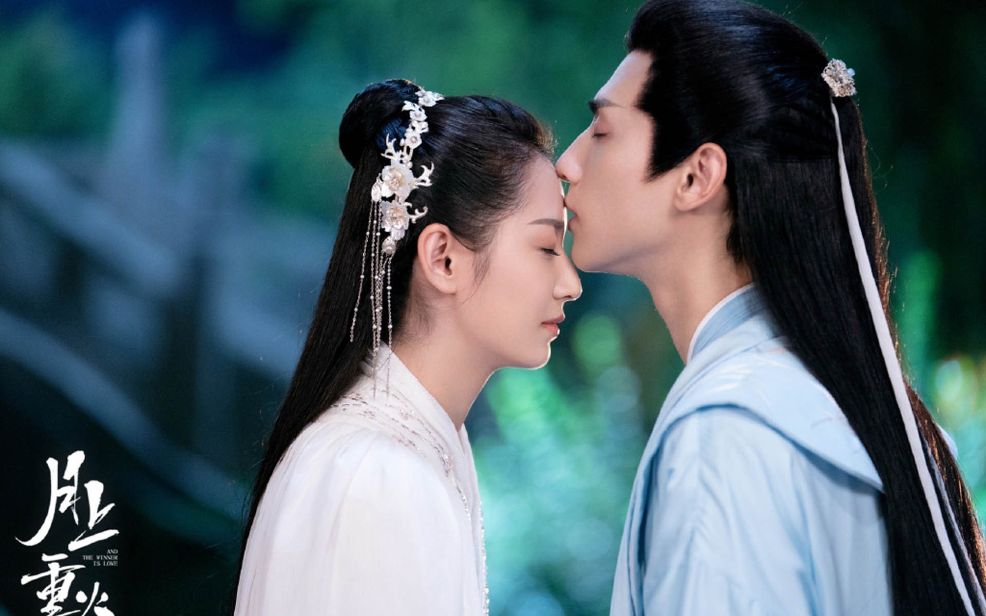 绿茵场之外的焦点战,美加墨世界杯之夜,库里以三分暴雨证明超凡